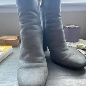 Heeled boots